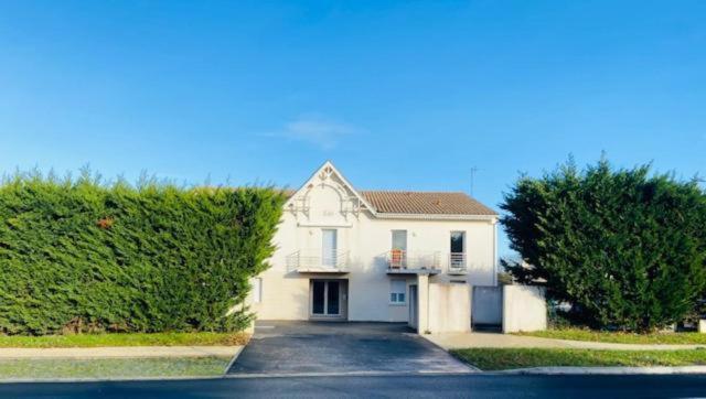 studio presqu'île Fouras proche de la plage parking privé Esterno foto