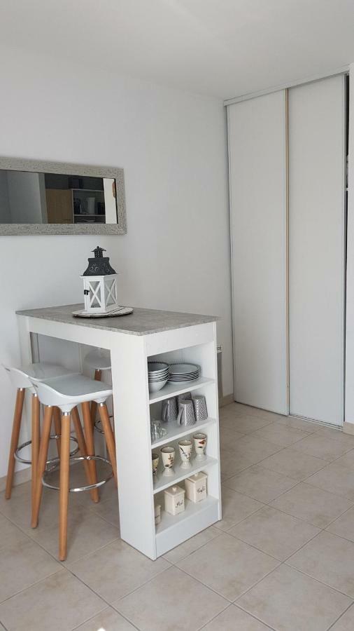 studio presqu'île Fouras proche de la plage parking privé Esterno foto